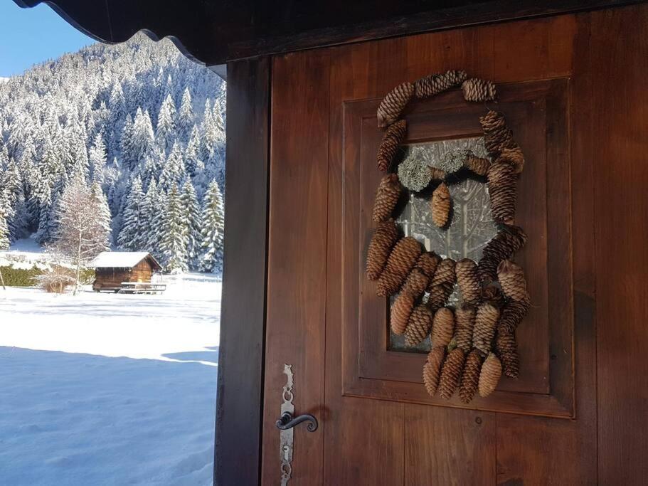 Chalet L'Ilet Ensoleille /Sunny Island Chalet Chamonix Bagian luar foto